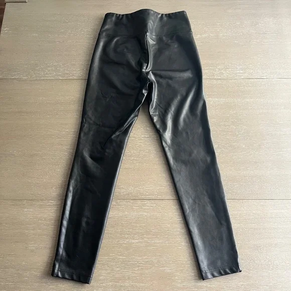 Black Leather Leggings - Picture 2 of 10